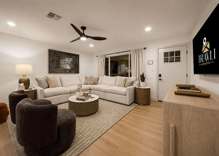 New Ocotillo Luxe Retreat Old Town *