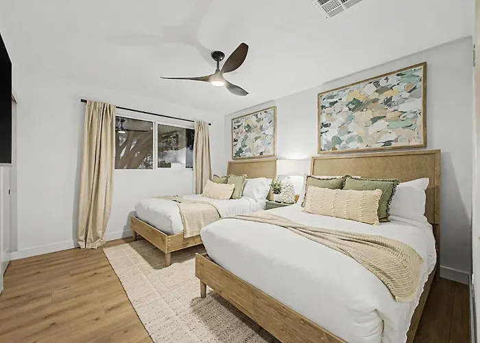 Dom wakacyjny New Ocotillo Luxe Retreat Old Town *