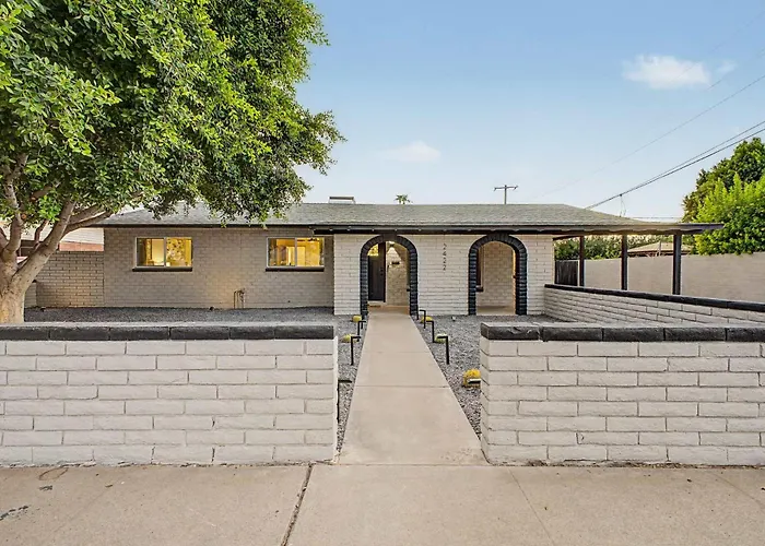 Dom wakacyjny New Ocotillo Luxe Retreat Old Town